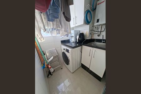 Apartamento à venda com 62m², 3 quartos e 1 vagaÁrea de serviço