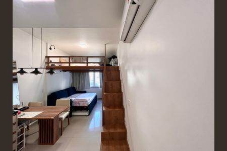 Studio à venda com 38m², 1 quarto e sem vaga Studio à venda com 38m², 1 quarto e sem vagaCozinha