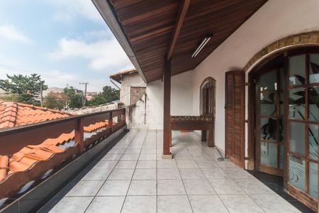 Casa para alugar com 454m², 3 quartos e 4 vagas Casa para alugar com 454m², 3 quartos e 4 vagasVaranda