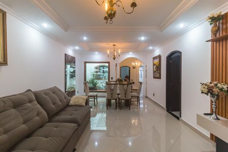 Casa para alugar com 454m², 3 quartos e 4 vagas Casa para alugar com 454m², 3 quartos e 4 vagasSala