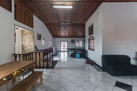 Casa para alugar com 454m², 3 quartos e 4 vagas Casa para alugar com 454m², 3 quartos e 4 vagasÁrea comum