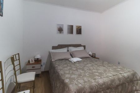 Casa para alugar com 454m², 3 quartos e 4 vagas Casa para alugar com 454m², 3 quartos e 4 vagasQuarto 2