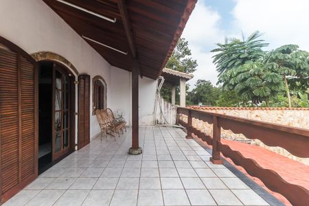 Casa para alugar com 454m², 3 quartos e 4 vagas Casa para alugar com 454m², 3 quartos e 4 vagasVaranda