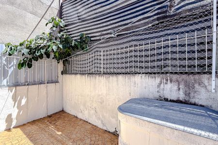 Casa à venda com 120m², 3 quartos e sem vagaÁrea externa