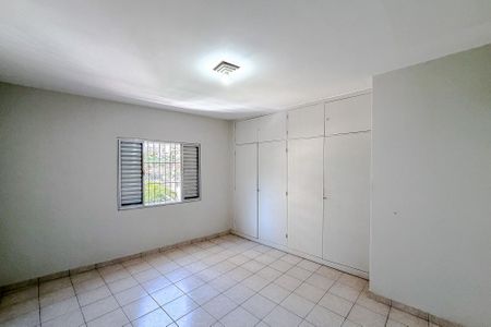 Casa à venda com 120m², 3 quartos e sem vagaQuarto 3