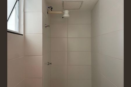 Casa para alugar com 47m², 2 quartos e 1 vaga Casa para alugar com 47m², 2 quartos e 1 vagaBanheiro