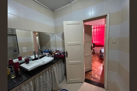 Apartamento à venda com 75m², 2 quartos e 1 vagaBanheiro da Suíte