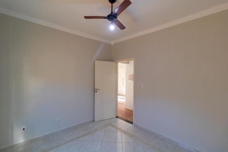 Casa para alugar com 130m², 2 quartos e 3 vagas Casa para alugar com 130m², 2 quartos e 3 vagasSuíte