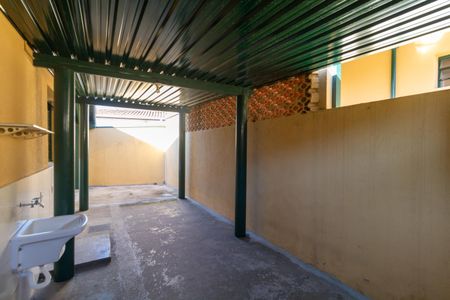 Casa para alugar com 130m², 2 quartos e 3 vagas Casa para alugar com 130m², 2 quartos e 3 vagasÁrea de Serviço