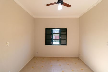 Casa para alugar com 130m², 2 quartos e 3 vagas Casa para alugar com 130m², 2 quartos e 3 vagasQuarto