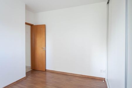 Apartamento para alugar com 66m², 2 quartos e 2 vagassuite 