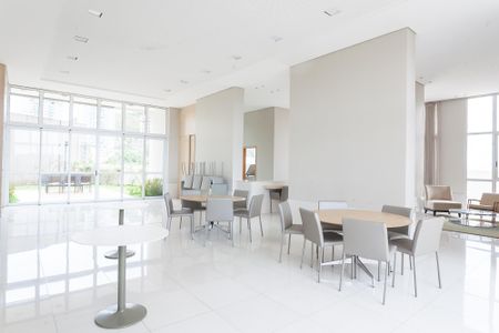 Apartamento para alugar com 66m², 2 quartos e 2 vagasÁrea comum - Salão de festas