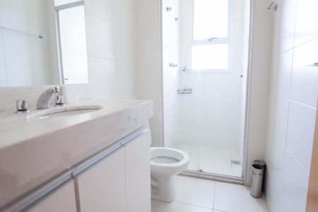 Apartamento para alugar com 66m², 2 quartos e 2 vagasBanheiro Social