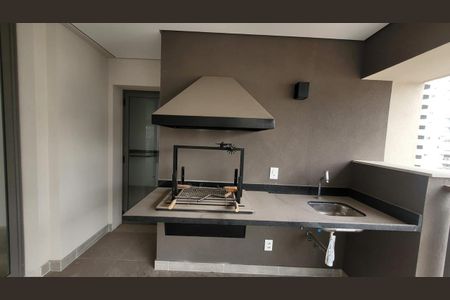 Apartamento à venda com 167m², 3 quartos e 3 vagas Apartamento à venda com 167m², 3 quartos e 3 vagasVaranda