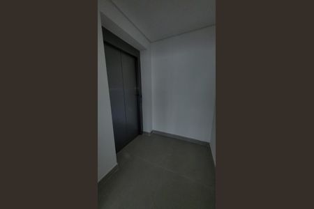 Apartamento à venda com 167m², 3 quartos e 3 vagas Apartamento à venda com 167m², 3 quartos e 3 vagasElevador