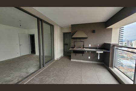 Apartamento à venda com 167m², 3 quartos e 3 vagas Apartamento à venda com 167m², 3 quartos e 3 vagasVaranda