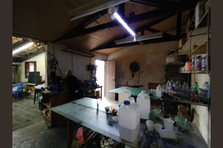 Casa à venda com 270m², 4 quartos e 2 vagasEdícula