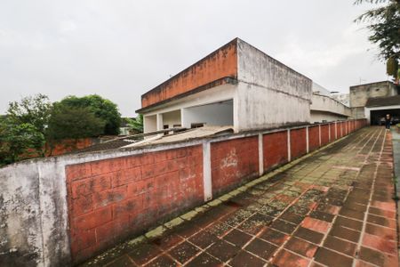 Casa à venda com 270m², 4 quartos e 2 vagasÁrea externa