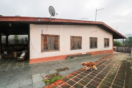 Casa à venda com 270m², 4 quartos e 2 vagasÁrea externa