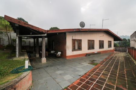 Casa à venda com 270m², 4 quartos e 2 vagasÁrea externa