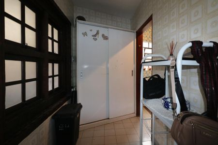 Casa à venda com 270m², 4 quartos e 2 vagasBanheiro 2