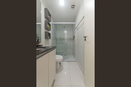 Apartamento à venda com 68m², 2 quartos e 1 vaga Apartamento à venda com 68m², 2 quartos e 1 vagaBanheiro Social