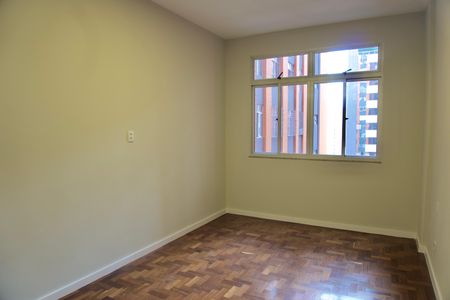 Apartamento à venda com 74m², 2 quartos e sem vagaSuíte