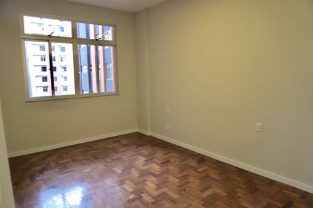 Apartamento à venda com 74m², 2 quartos e sem vagaSuíte