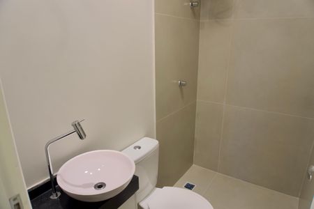 Apartamento à venda com 74m², 2 quartos e sem vagaBanheiro