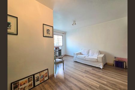 Sala de apartamento para alugar com 2 quartos, 72m² em Indianópolis, São Paulo