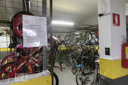 Apartamento para alugar com 72m², 2 quartos e 2 vagasÁrea comum - Bicicletário 