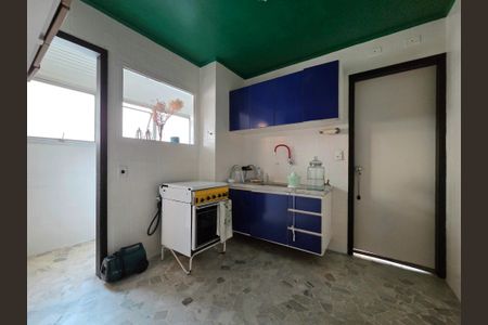 Apartamento para alugar com 72m², 2 quartos e 2 vagasCozinha