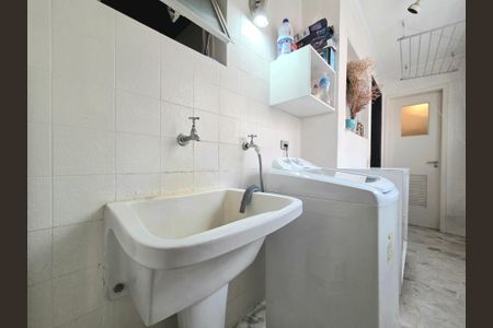 Apartamento para alugar com 72m², 2 quartos e 2 vagasÁrea de Serviço
