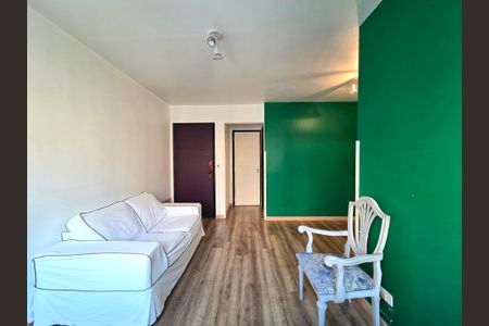 Apartamento para alugar com 72m², 2 quartos e 2 vagasSala