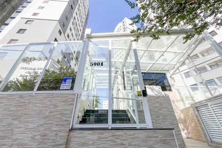 Apartamento à venda com 67m², 3 quartos e 2 vagasFachada + plaquinha