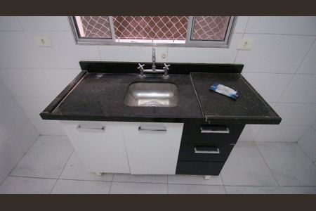 Casa para alugar com 60m², 2 quartos e sem vaga