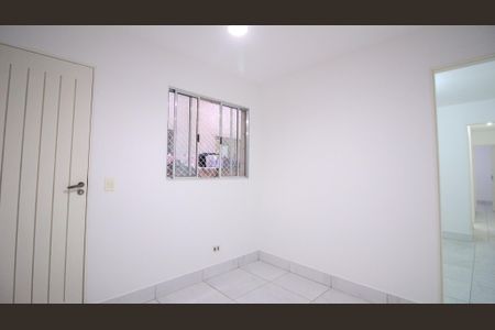 Casa para alugar com 60m², 2 quartos e sem vaga