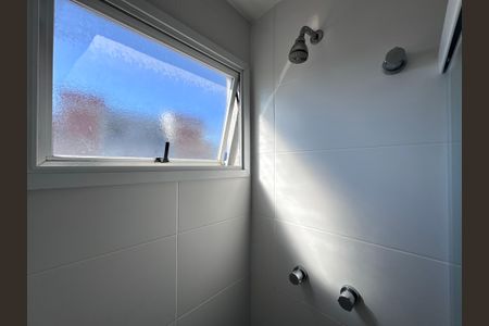 Apartamento à venda com 200m², 3 quartos e 2 vagas Apartamento à venda com 200m², 3 quartos e 2 vagasBanheiro Social