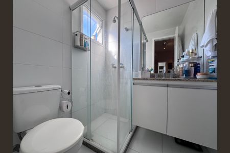Apartamento à venda com 200m², 3 quartos e 2 vagas Apartamento à venda com 200m², 3 quartos e 2 vagasSuíte - Banheiro