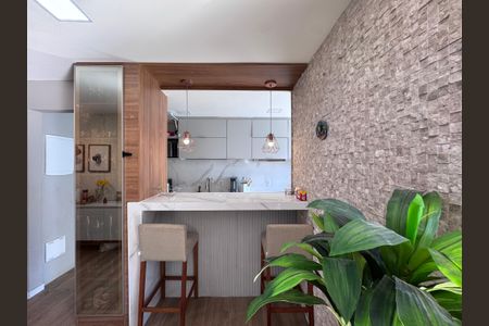 Apartamento à venda com 200m², 3 quartos e 2 vagas Apartamento à venda com 200m², 3 quartos e 2 vagasCozinha e Área de Serviço