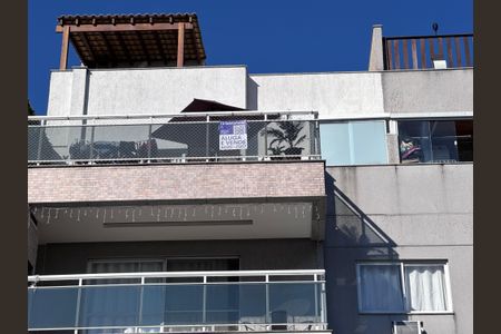 Apartamento à venda com 200m², 3 quartos e 2 vagas Apartamento à venda com 200m², 3 quartos e 2 vagasPlaquinha Quinto Andar