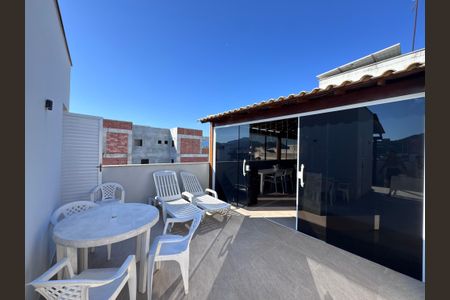 Apartamento à venda com 200m², 3 quartos e 2 vagas Apartamento à venda com 200m², 3 quartos e 2 vagasTerraço