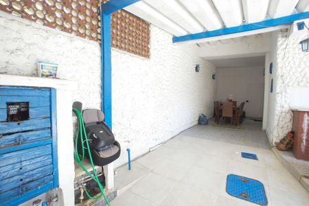 Casa à venda com 303m², 4 quartos e 2 vagasGaragem