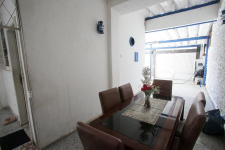 Casa à venda com 303m², 4 quartos e 2 vagasGaragem