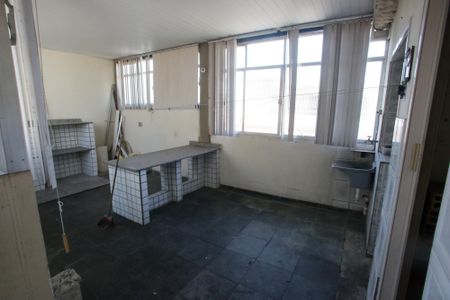 Casa à venda com 303m², 4 quartos e 2 vagasCopa Superior