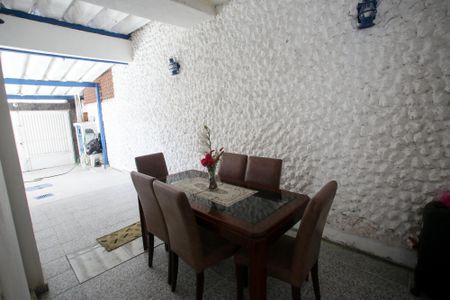 Casa à venda com 303m², 4 quartos e 2 vagasGaragem