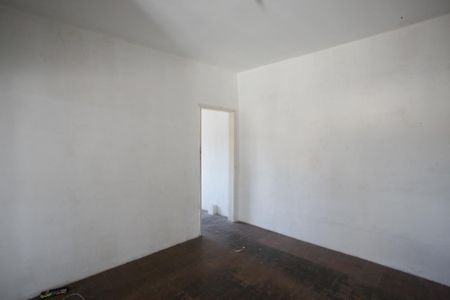 Casa à venda com 303m², 4 quartos e 2 vagasQuarto 4