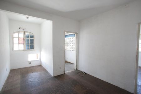 Casa à venda com 303m², 4 quartos e 2 vagasQuarto 4