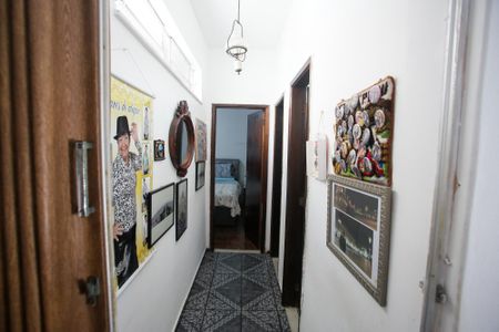 Casa à venda com 303m², 4 quartos e 2 vagasCorredor