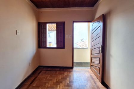 Sala de apartamento para alugar com 1 quarto, 65m² em Brasilândia, São Gonçalo
